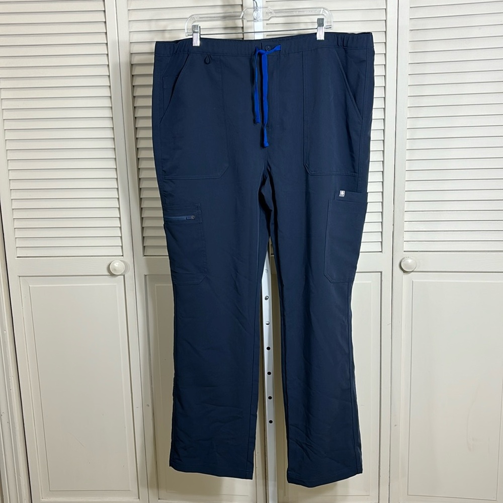 NWT Figs Cairo Cargo Scrub Pants™ XXL